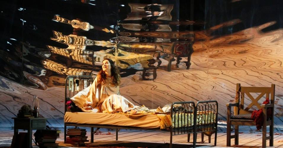Ana Tex já produziu figurinos para o Teatro Municipal de São Paulo